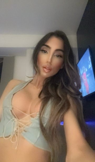 Sairah Khalifa 21