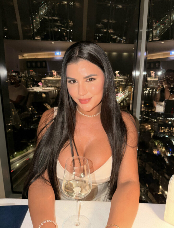 Larissa 5