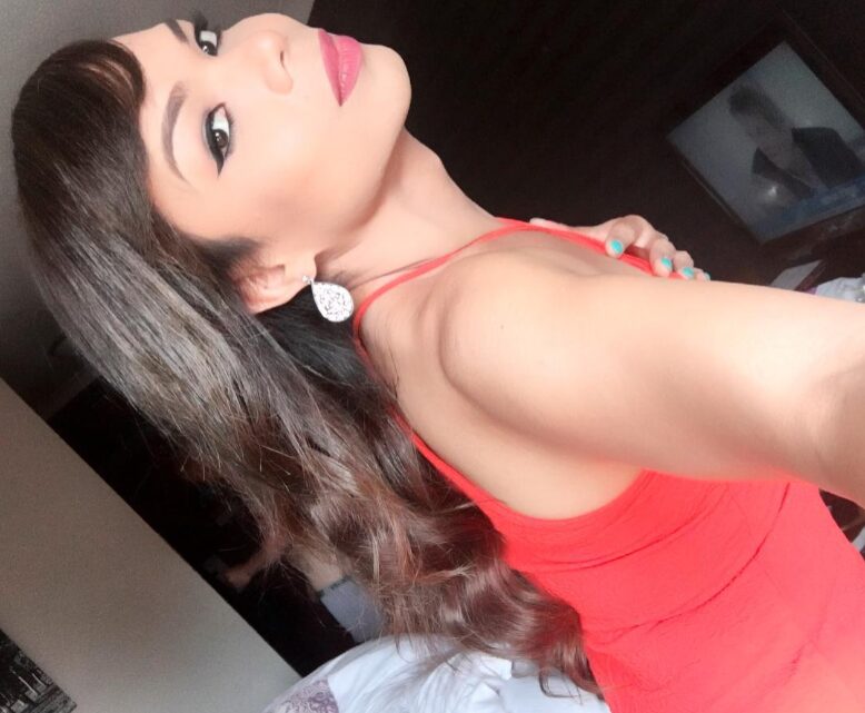 Thalia Kesenia 15