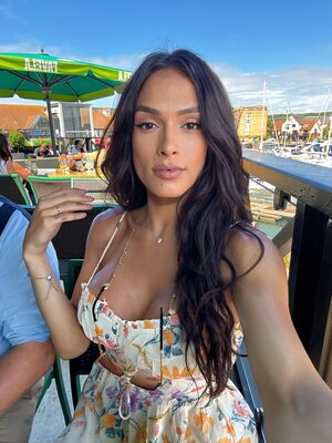Alana Fidellis 49