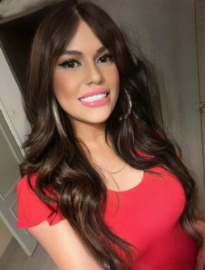 Samantha Latin Queen 8