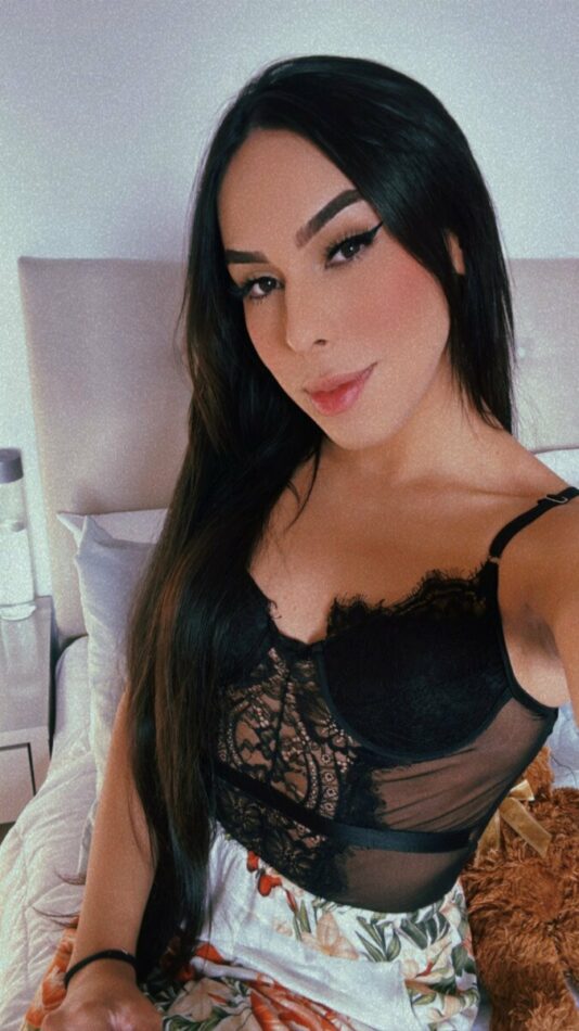 Marina Steele 3