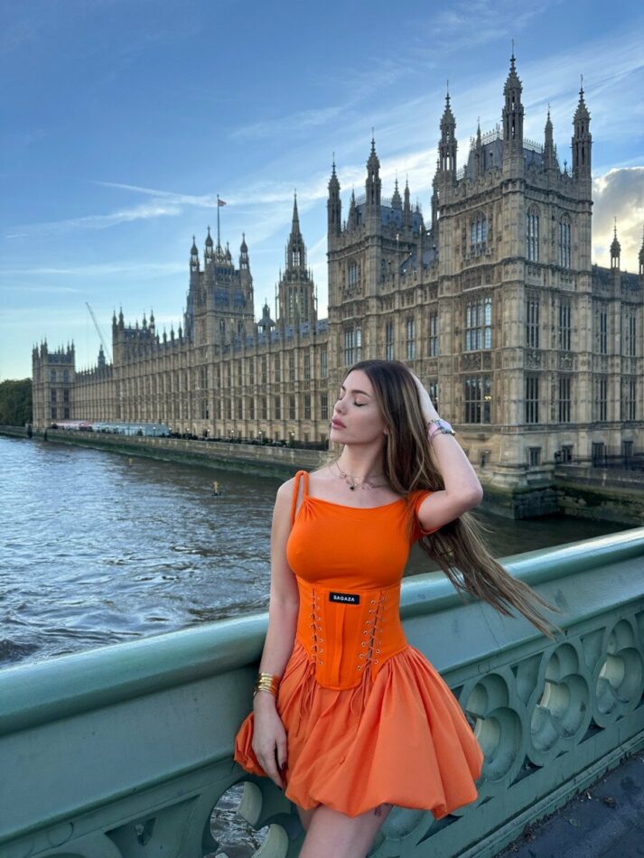 Valeria 6