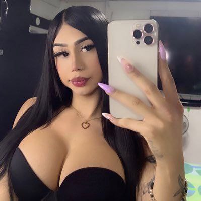 Emy Lee 1