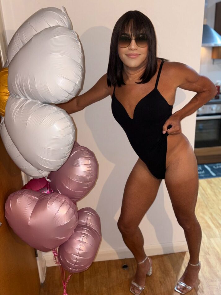 Lara Acciolly 6