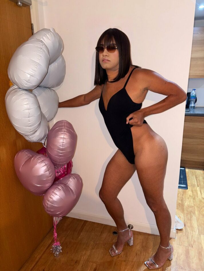Lara Acciolly 7