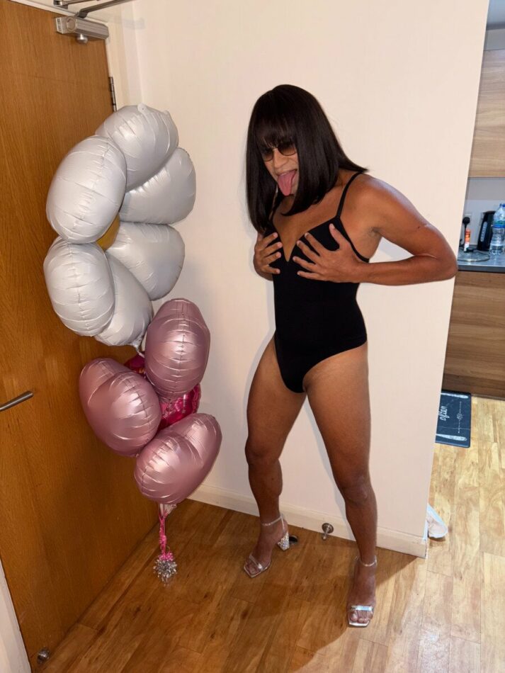 Lara Acciolly 8