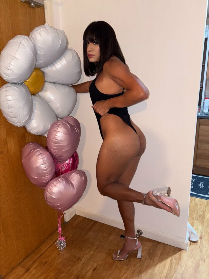 Lara Acciolly 1