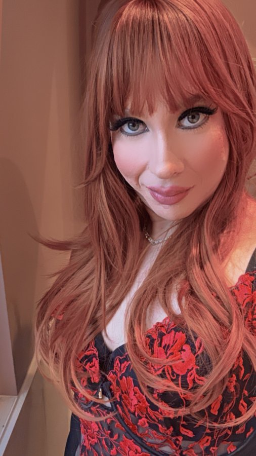 Mistress Lauren 16