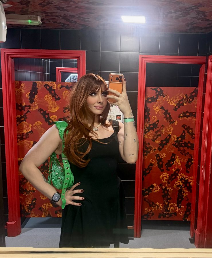 Mistress Lauren 4
