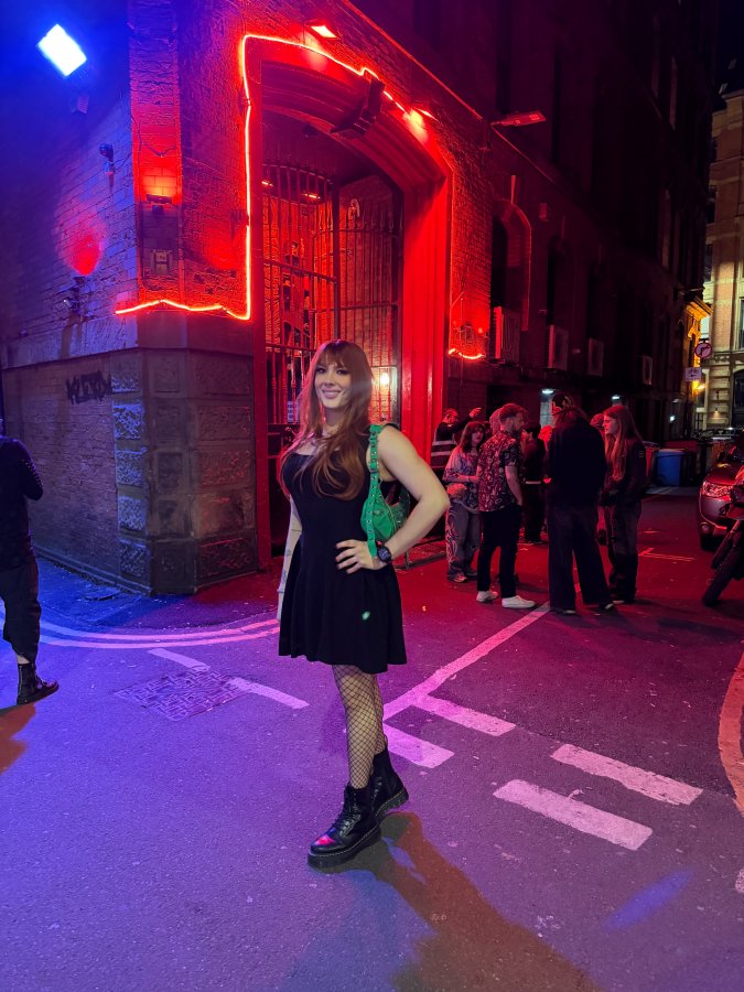 Mistress Lauren 3