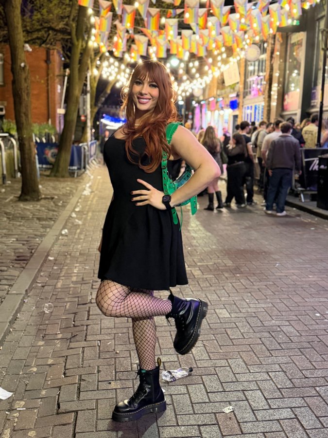 Mistress Lauren 1