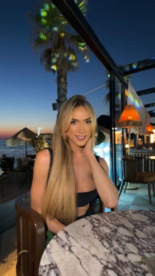 Carol Trentini 5