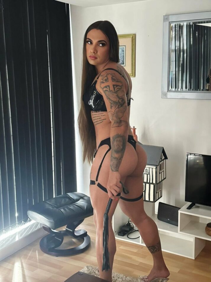 Alicia Mistress 2
