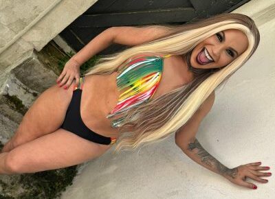 Carol Delavega