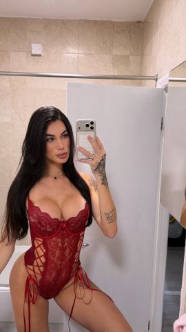 Larissa 10