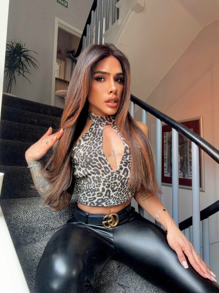 Lilly Latina 12