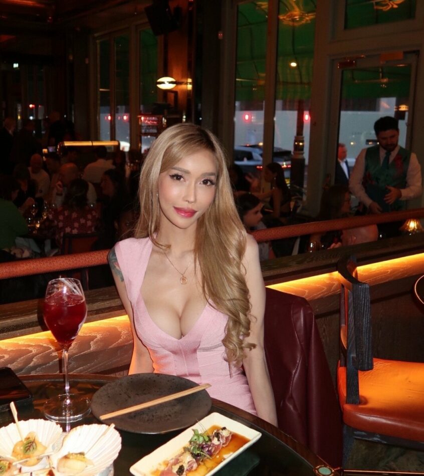 Asian Bottom 16